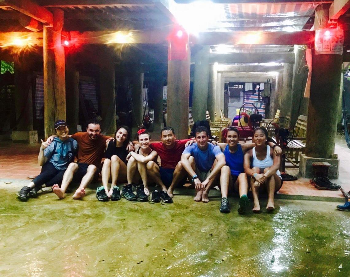 Nha Tan - Mai Chau Homestay And Tours Mai Châu Exterior foto