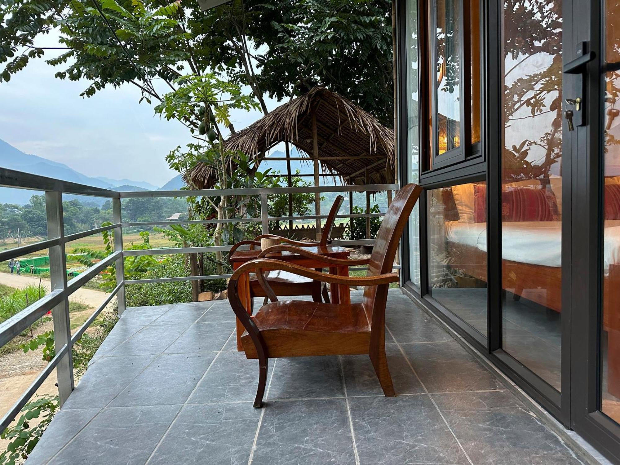 Nha Tan - Mai Chau Homestay And Tours Mai Châu Exterior foto