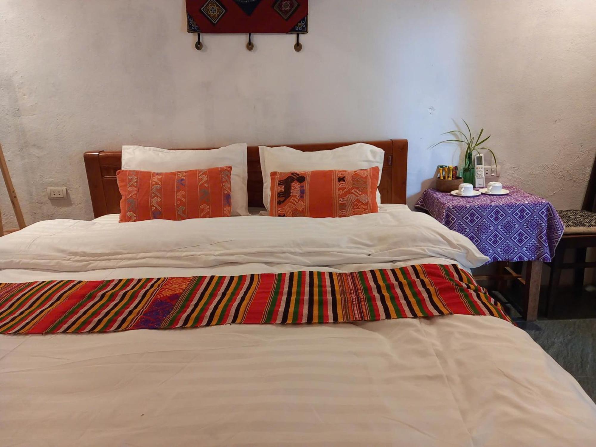 Nha Tan - Mai Chau Homestay And Tours Mai Châu Exterior foto